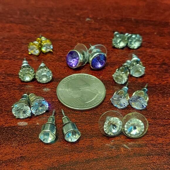 Medium Bling Stud Post Earrings Lot of 9 Stunning Pairs - Picture 2 of 5